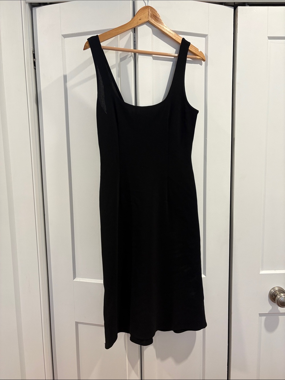 Sleek Black Scoop-Neck Mini Dress